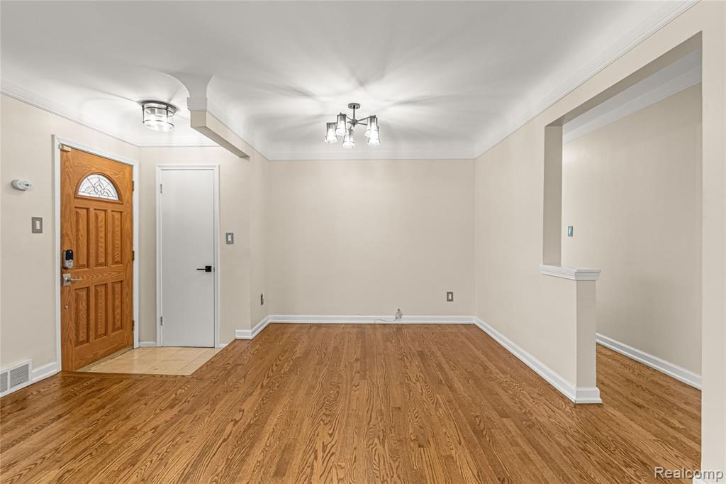 7148 Plainfield Street, Dearborn Heights, MI 48127 — Photo 6