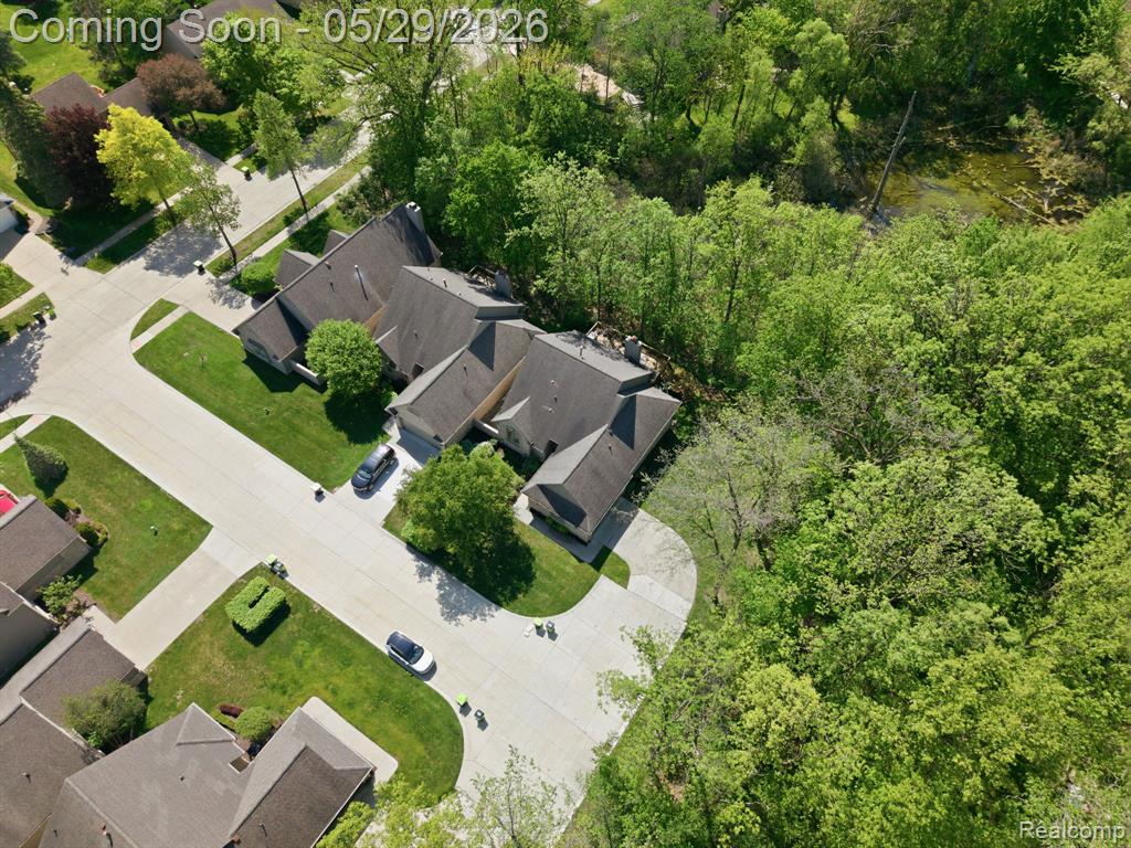 47301 Bramblewood Court, Novi, MI — Photo 47