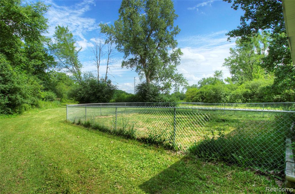 1906 Banner Road, Saginaw, MI 48601 — Photo 38