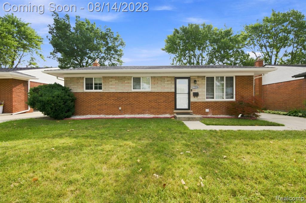 31546 Northwood Drive, Fraser, MI 48026
