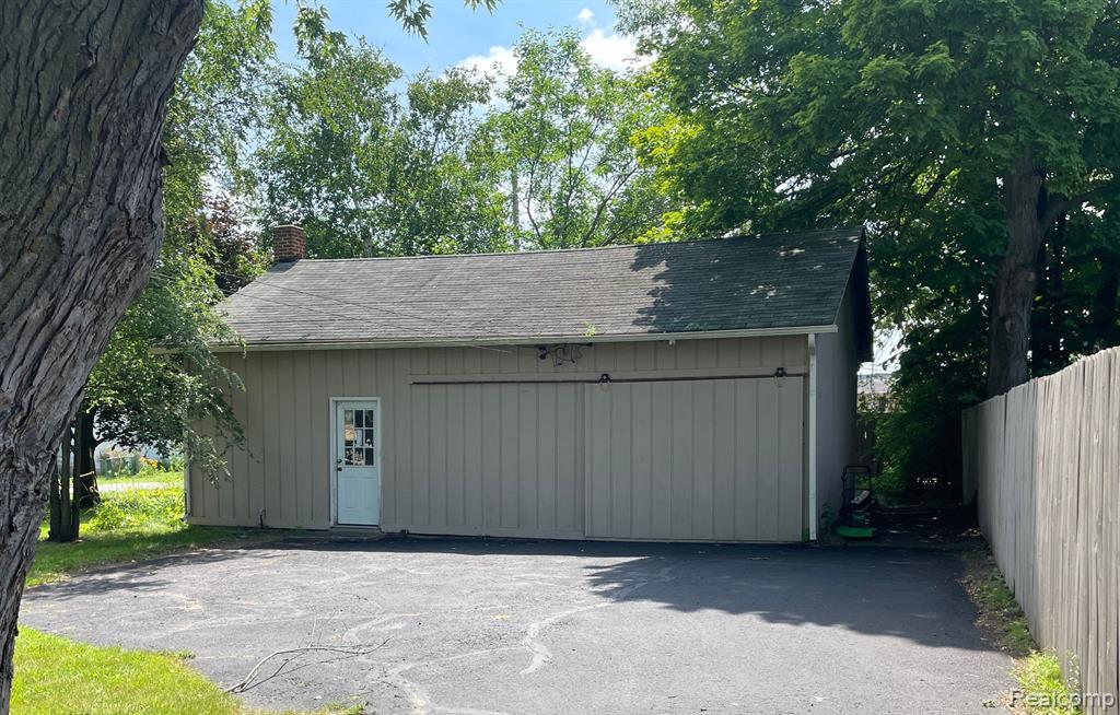 32 EAST Street, Oxford, MI 48371 — Photo 24