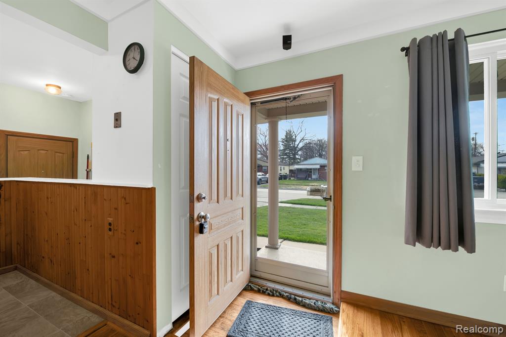 6049 GULLEY Street, Taylor, MI 48180 — Photo 5