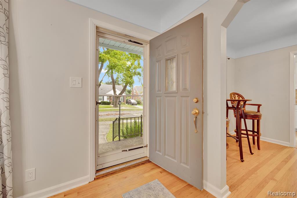 4423 Groveland Avenue, Royal Oak, MI 48073 — Photo 6