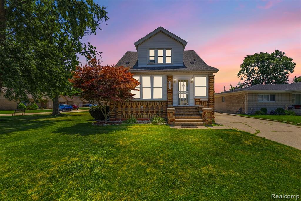 19116 Masonic Boulevard, Roseville, MI 48066