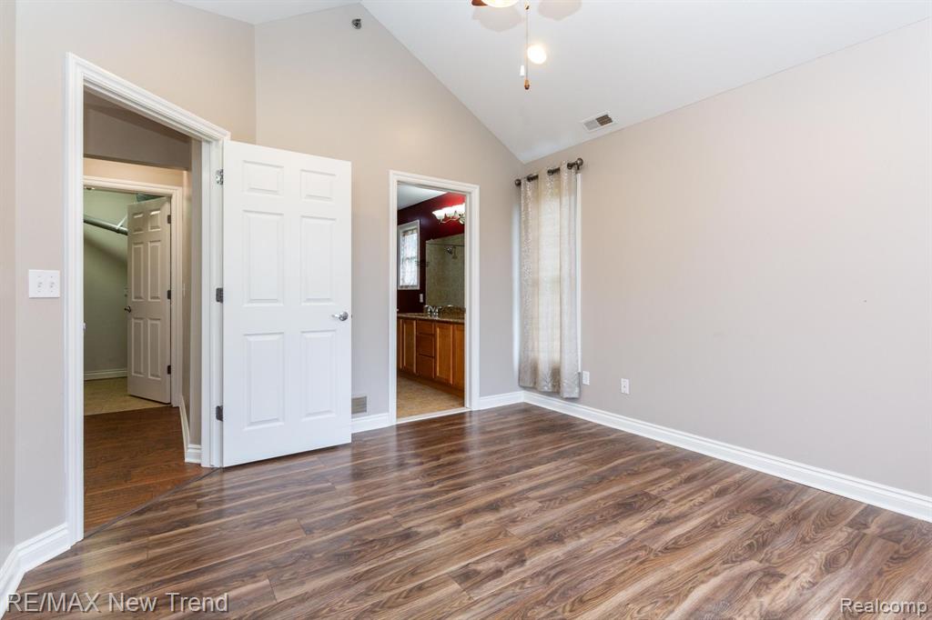 45929 GRAYSTONE Lane, Canton, MI 48187 — Photo 17