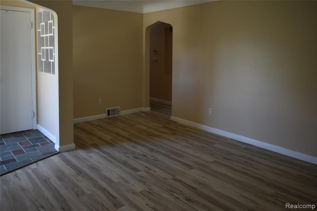 23825 Johnston Avenue, Eastpointe, MI 48021 — Photo 17