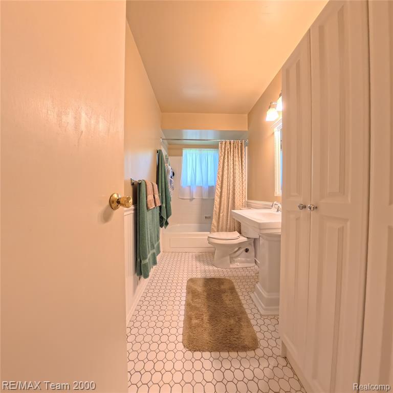 2104 Whittier Road, Ypsilanti, MI 48197 — Photo 17