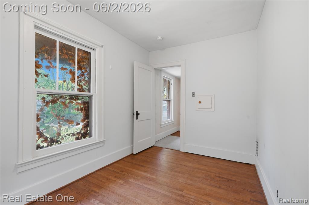 8606 Hendrie Boulevard, Huntington Woods, MI — Photo 24