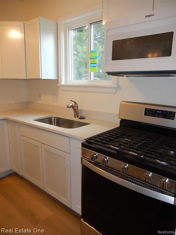 7060 ORCHARD Avenue, Warren, MI 48091 — Photo 7