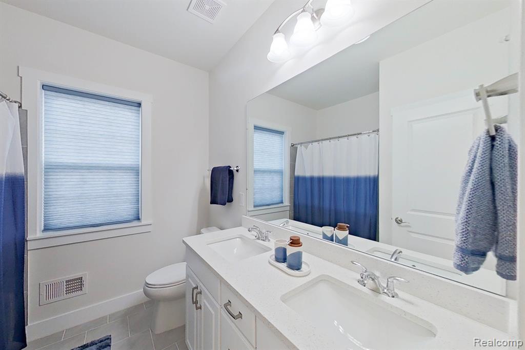 51060 LAUREL Park Drive, Canton, MI 48188 — Photo 26
