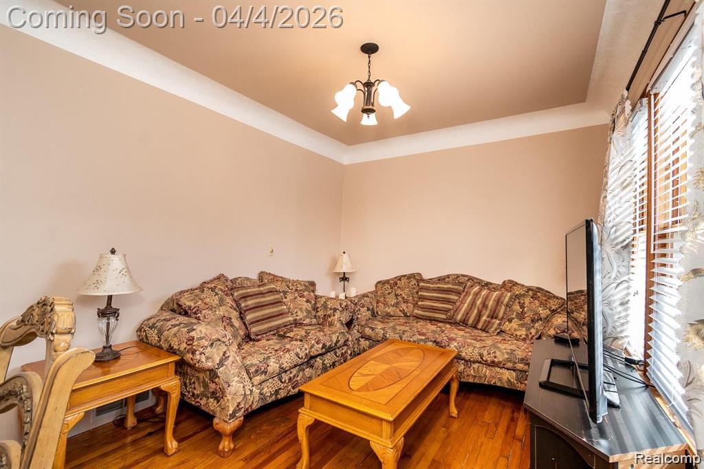 11603 KLINGER Street, Hamtramck, MI 48212 — Photo 5