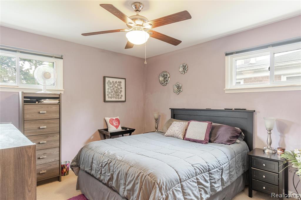 534 Henry Ruff Road, Garden City, MI — Photo 13