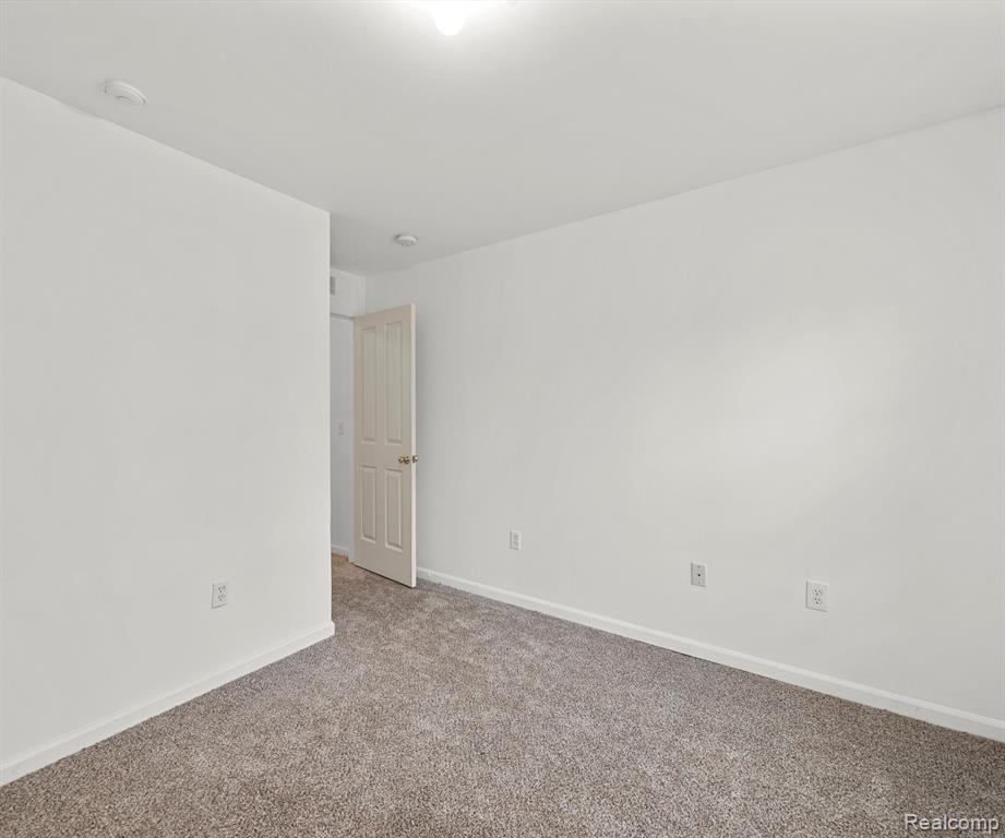 4070 ELIZABETH Avenue, Canton, MI 48188 — Photo 22