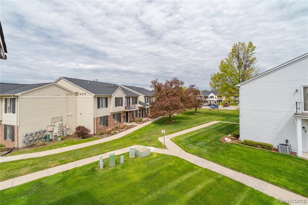 42564 Saratoga Road, 31, Canton, MI 48187 — Photo 6