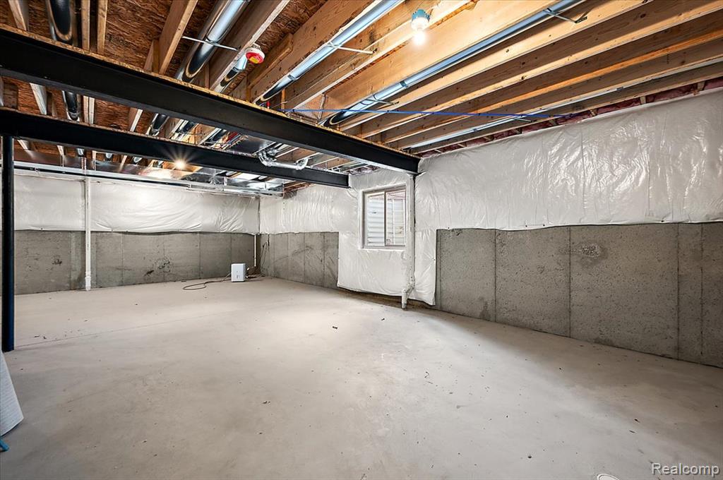 50999 Mistwood Drive, Macomb, MI 48042 — Photo 64