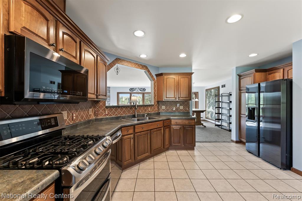 15379 Bird Road, Linden, MI 48451 — Photo 8