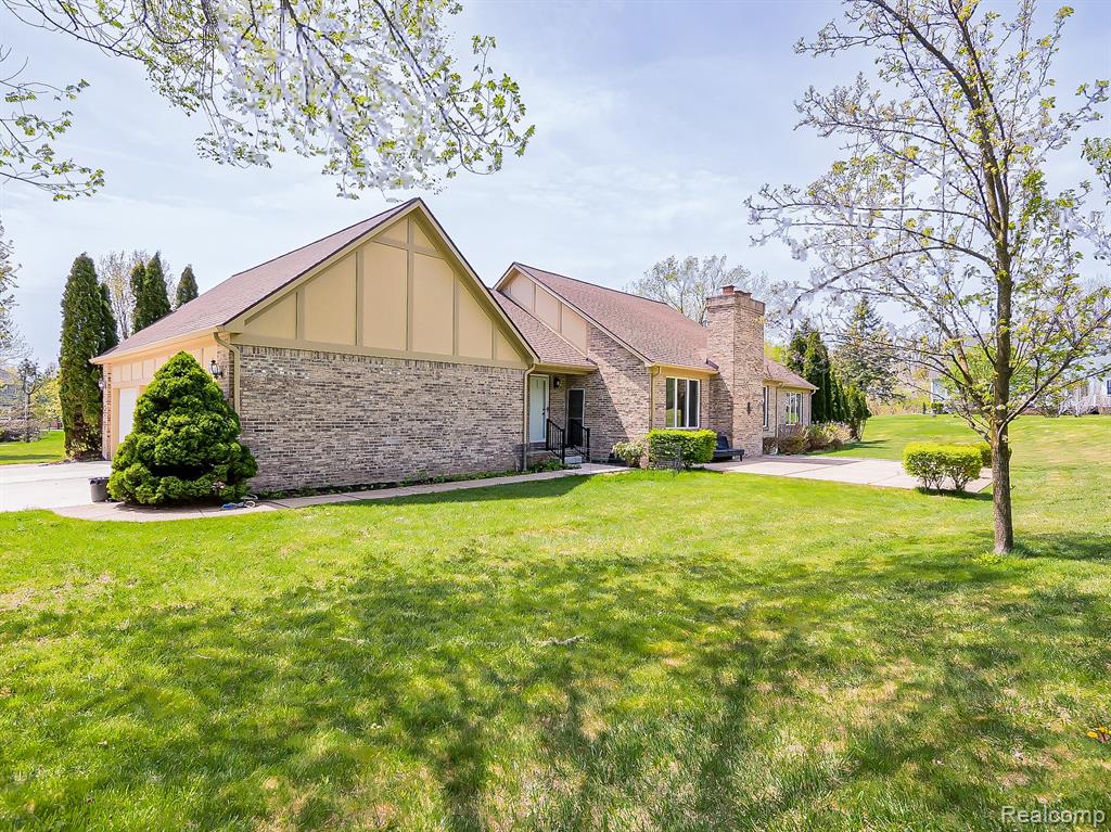 49202 Cheshire Lane, Canton, MI 48187 — Photo 50