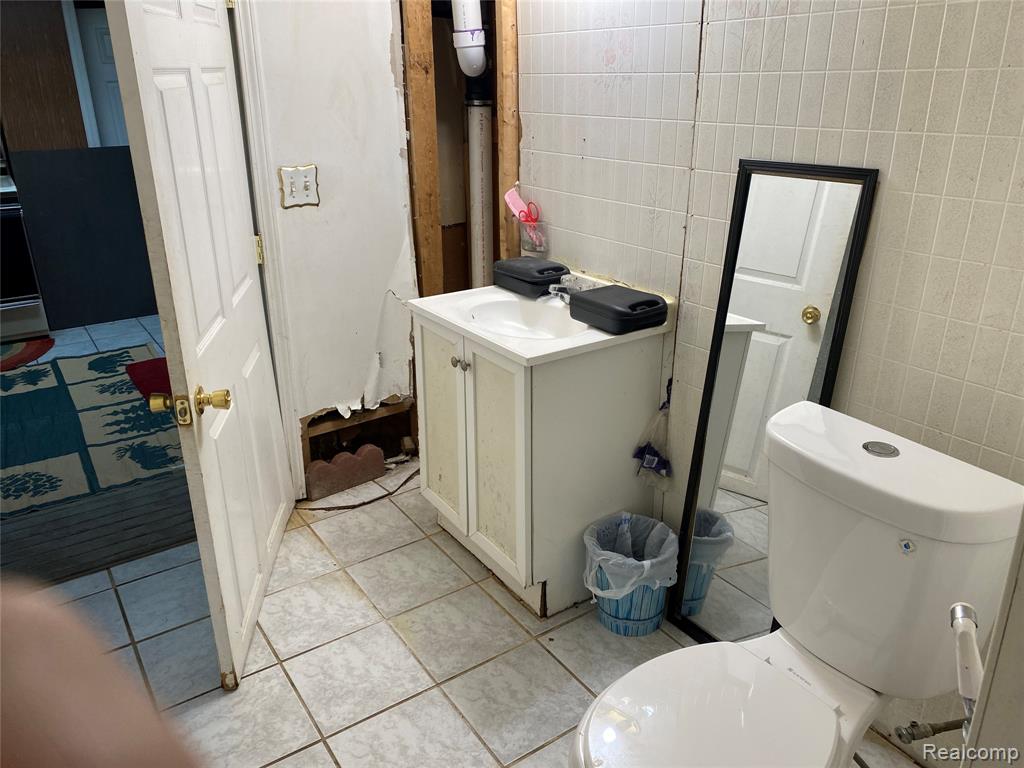 6359 Woodmont Avenue, Detroit, MI 48228 — Photo 11