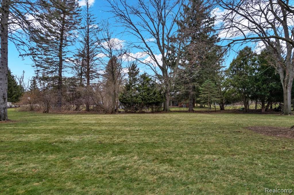 1557 Concord Place, Lapeer, MI 48446 — Photo 31