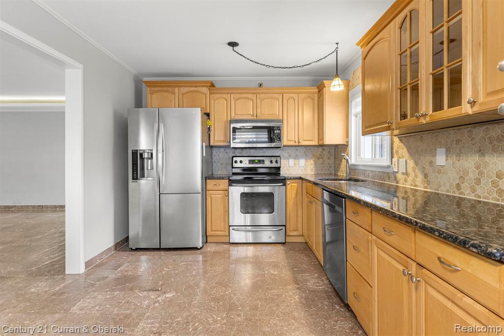 7260 Fenton Street, Dearborn Heights, MI 48127 — Photo 8