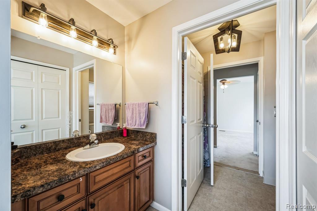 6768 HAYMARKET, Shelby Twp, MI 48317 — Photo 29