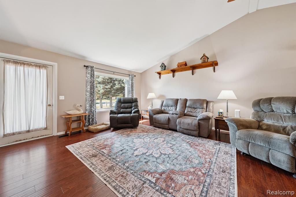 6358 Windham Place, Grand Blanc, MI 48439 — Photo 10