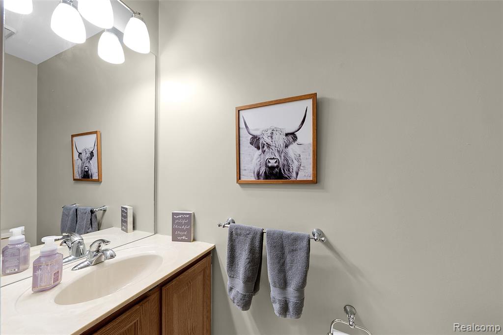 45300 White Pines Drive, Novi, MI — Photo 15