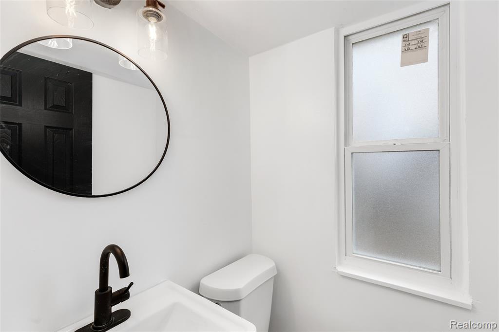 10900 Worden Street, Detroit, MI 48224 — Photo 23