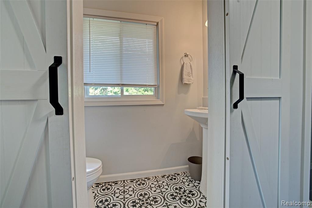 300 Sherman Court, Ortonville, MI 48462 — Photo 29