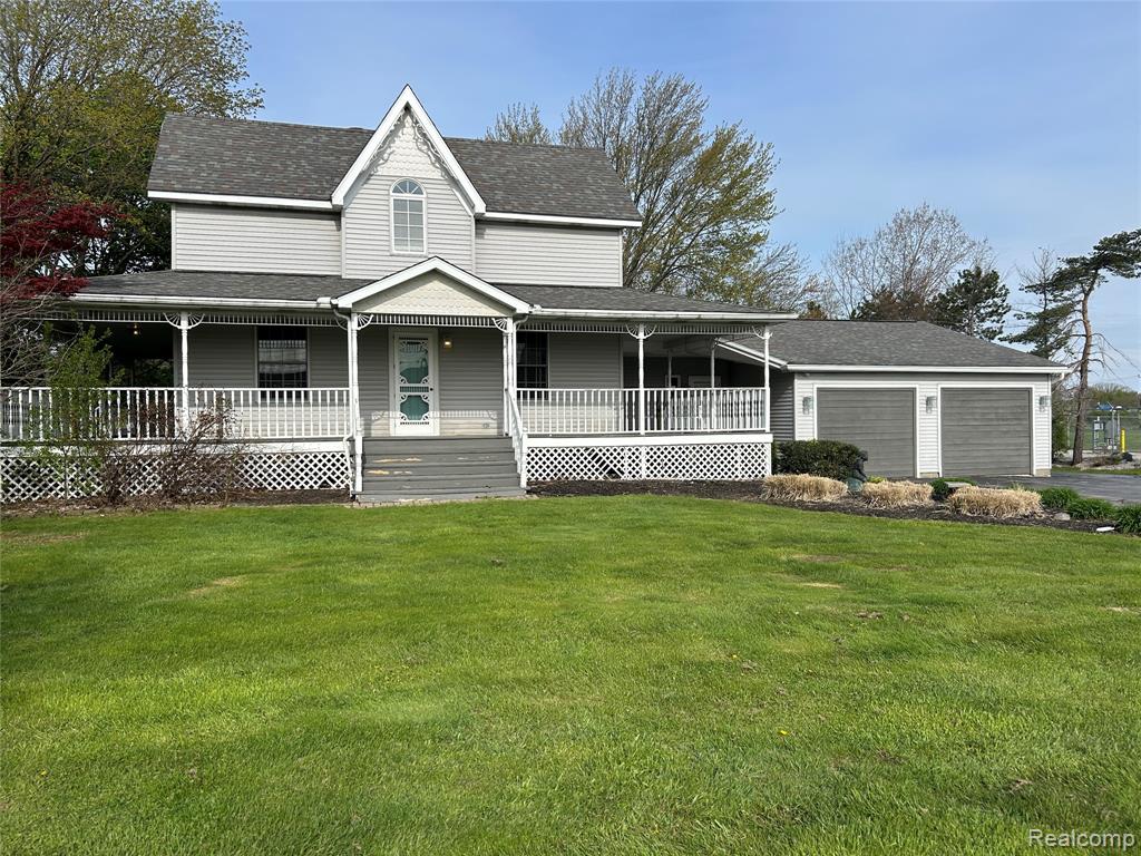 2052 S Dye Road, Flint, MI 48532