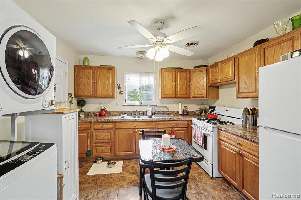 4987 E M 36, Pinckney, MI 48169 — Photo 16