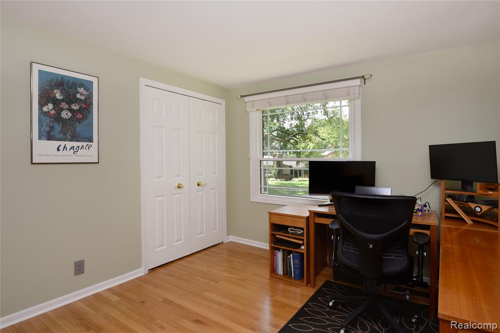 31690 Glencoe Drive, Beverly Hills, MI 48025 — Photo 27