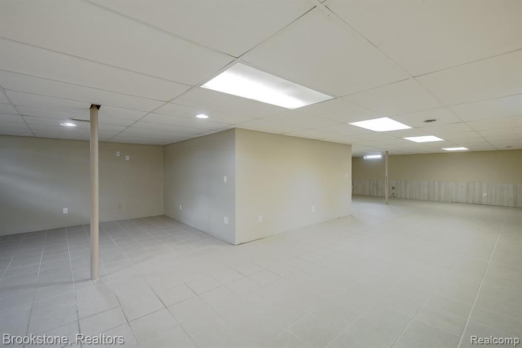 4289 Covey Lane, Grand Blanc, MI 48439 — Photo 46