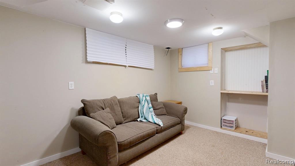 636 N Washington Street, Owosso, MI 48867 — Photo 30