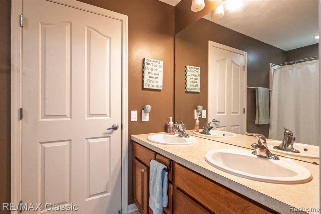 1542 LASALLE Road, Canton, MI 48187 — Photo 27