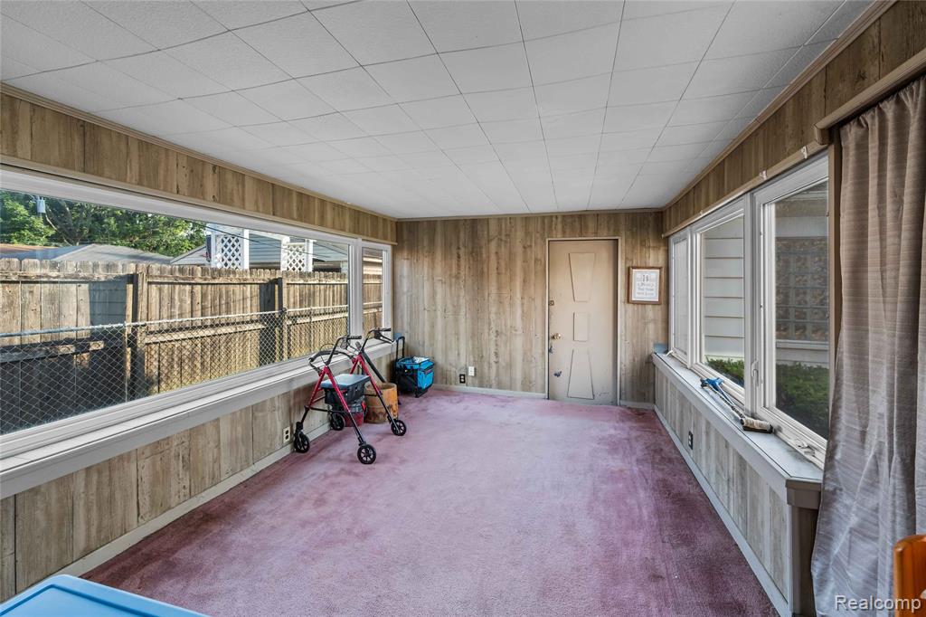 4402 Vassar Street, Dearborn Heights, MI 48125 — Photo 12