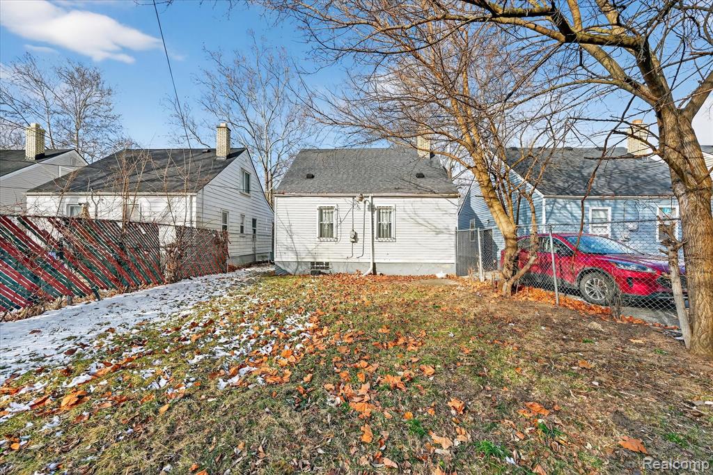 9178 Sussex Street, Detroit, MI 48228 — Photo 31