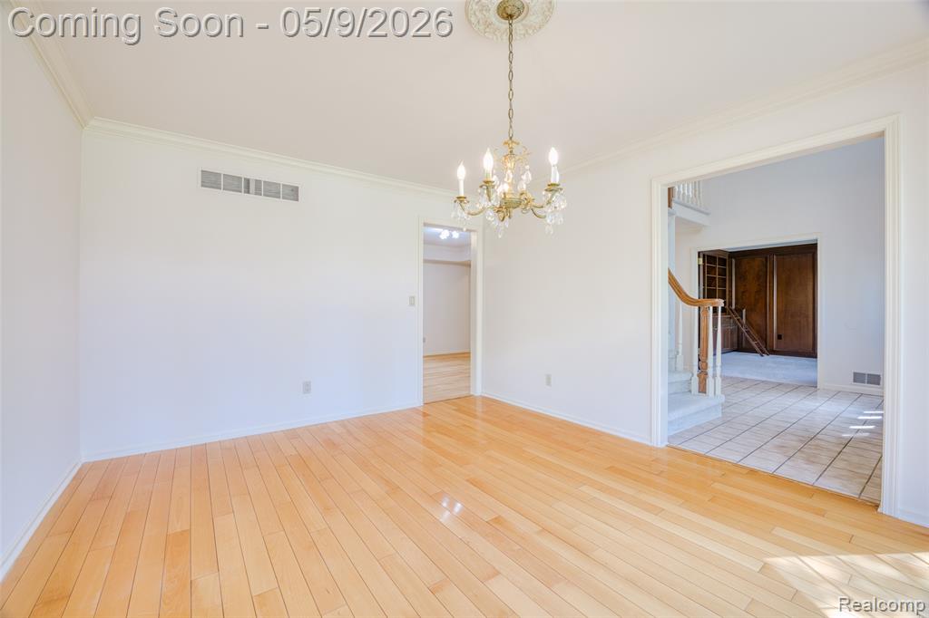 27966 Trailwood Court, Farmington, MI 48331 — Photo 13