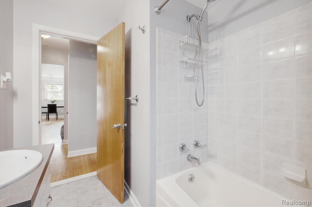 8211 TERRI Drive, Westland, MI — Photo 24