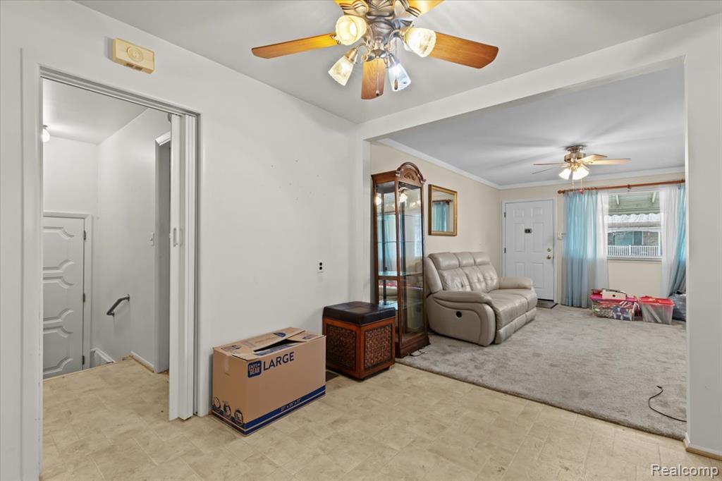 2091 Morris Avenue, Lincoln Park, MI 48146 — Photo 9