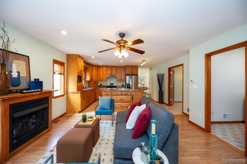 2540 SOUTHLAWN Street, Ypsilanti, MI 48197 — Photo 52