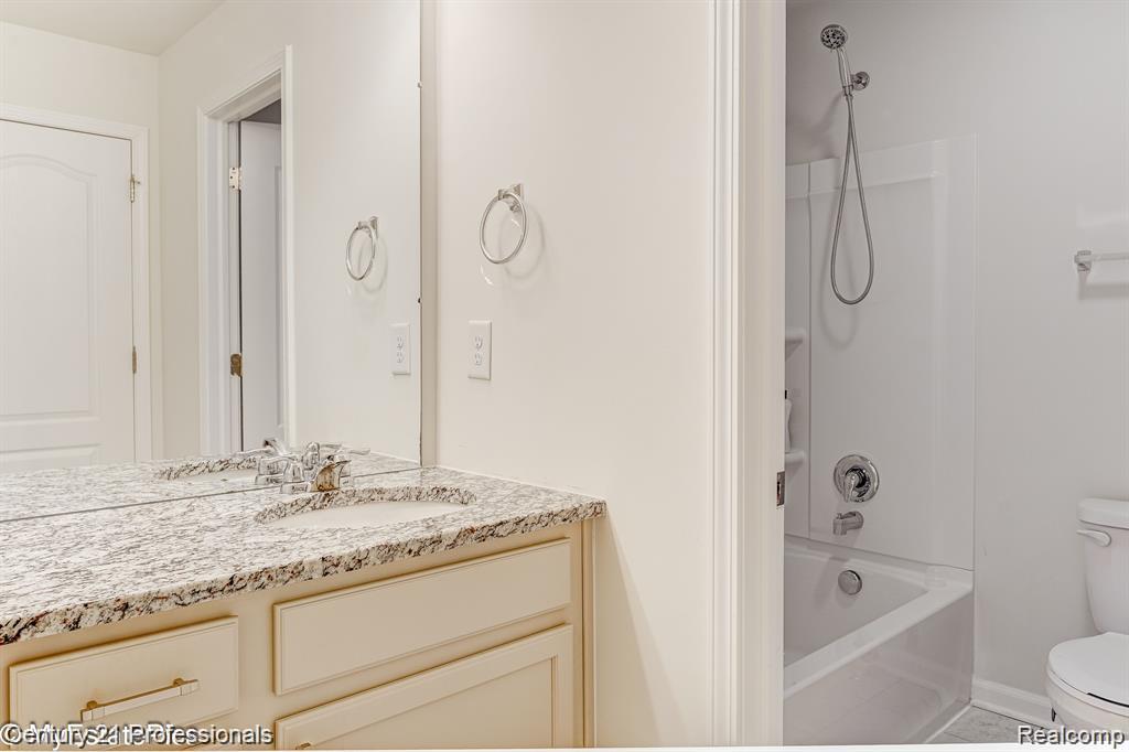 43646 Prospect Lane, Novi, MI — Photo 24
