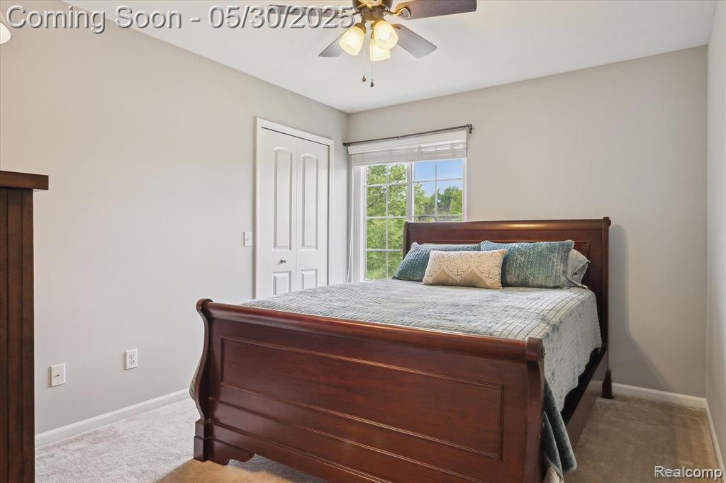 9267 Richfield, Livonia, MI 48150 — Photo 32