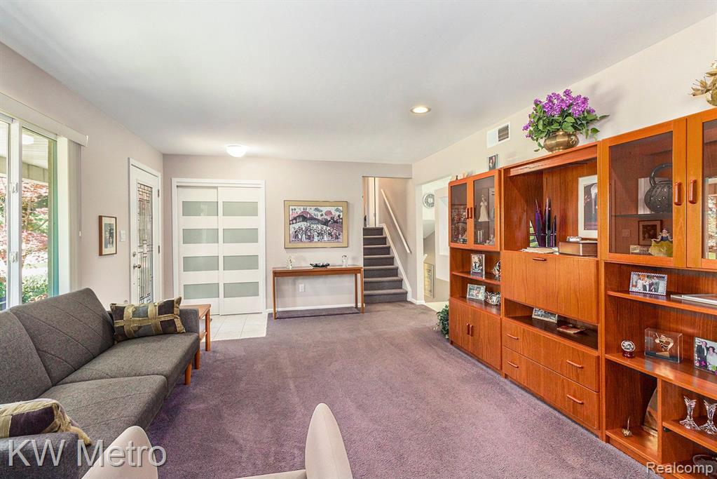 4491 DECKERLAND Street, West Bloomfield, MI 48323 — Photo 4