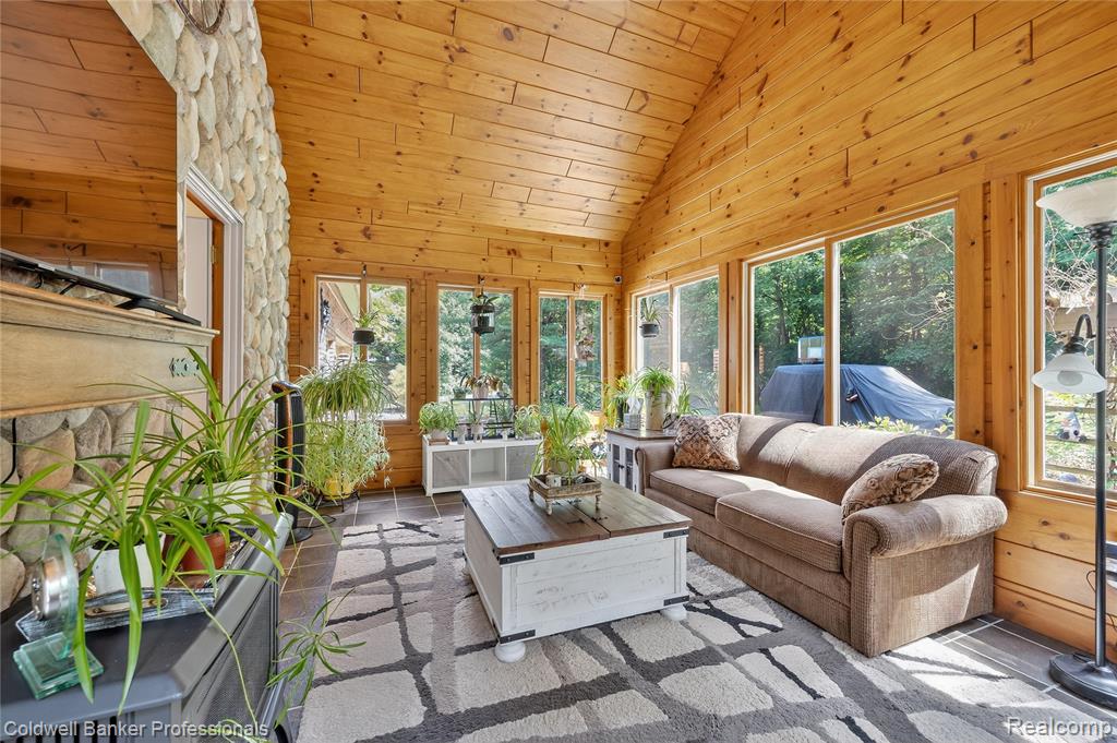 3690 Hickory Rim Drive, Ortonville, MI 48462 — Photo 11