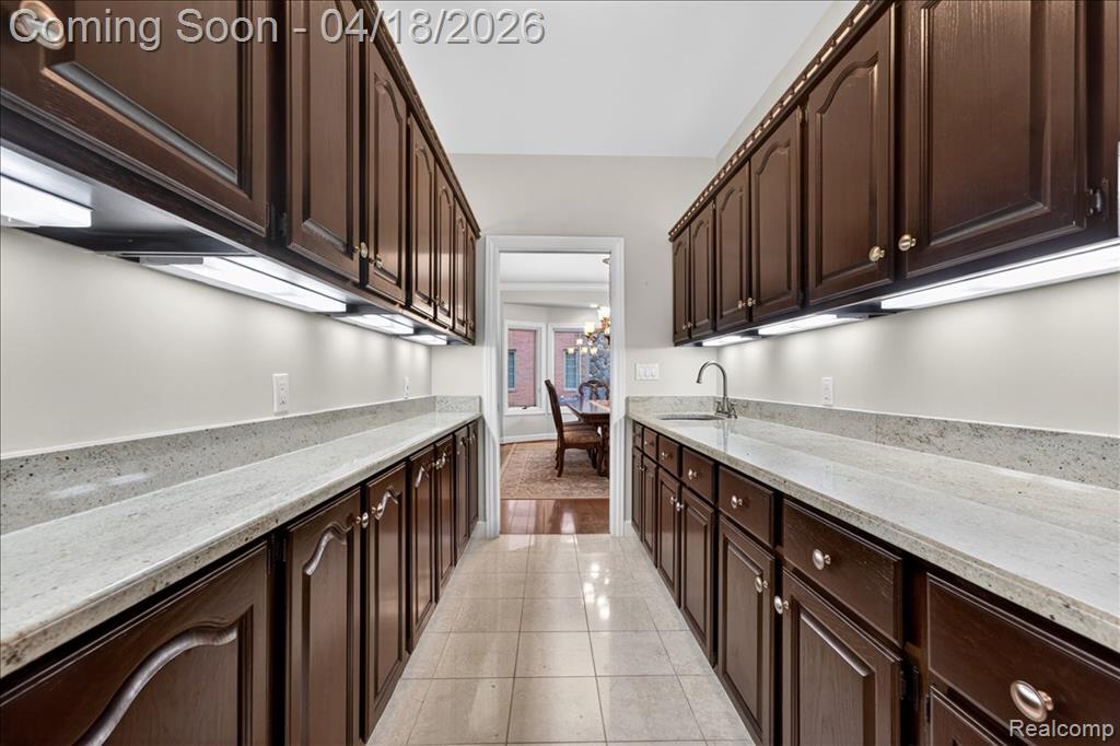 8657 Marquette Drive, Grosse Ile, MI 48138 — Photo 19