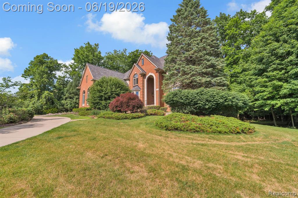 7061 Trailway Court, West Bloomfield, MI — Photo 2