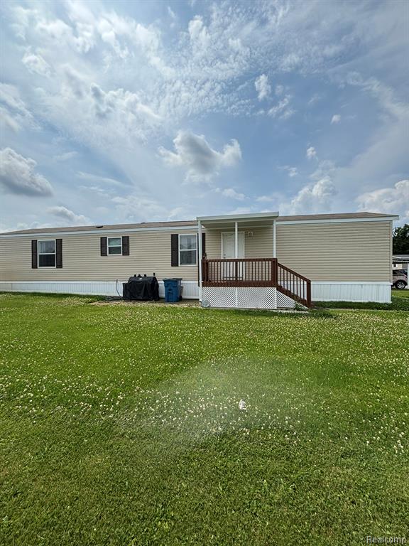 220 Pheasant Lane, Grand Blanc, MI 48439