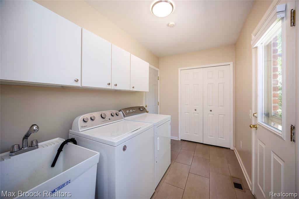 30830 Lincolnshire E, Beverly Hills, MI 48025 — Photo 10