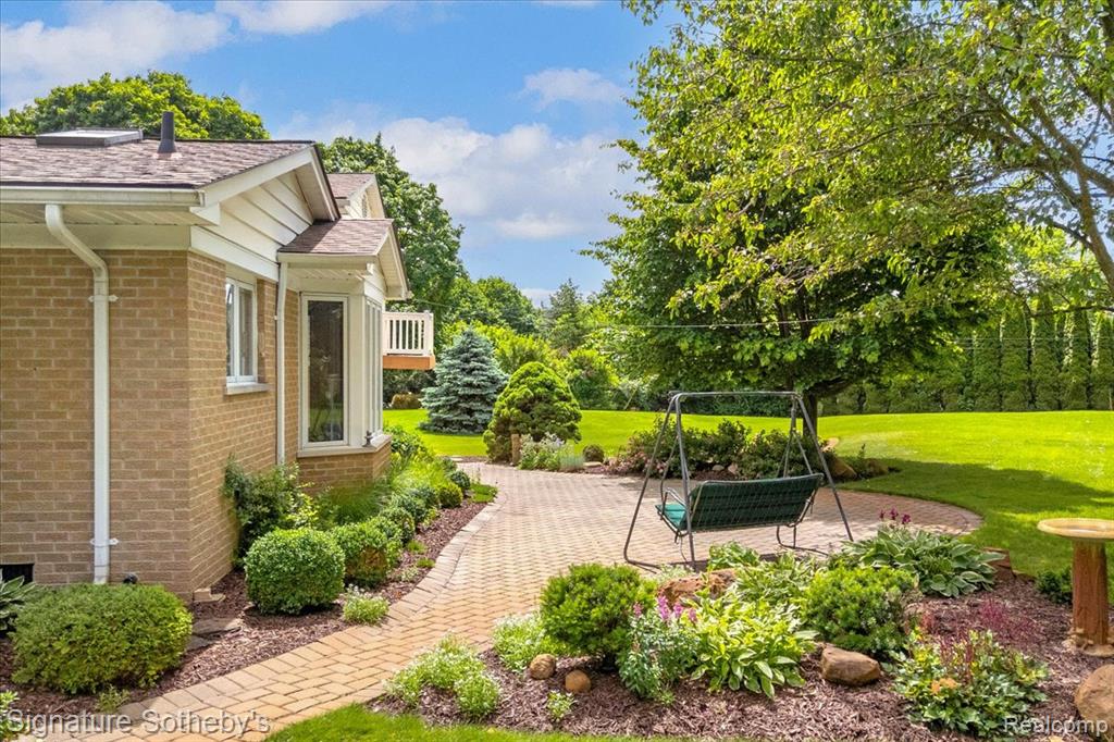 6851 Meath Hunt Circle, Troy, MI 48098 — Photo 31